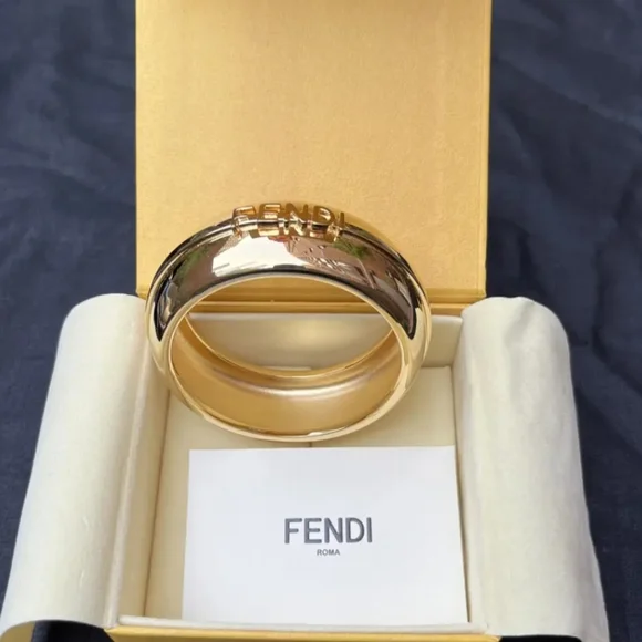 Fendi The Fendista bracelet/ Runway Piece/ Never Worn/ Gorgeous 😍 Bracelets